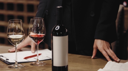 How risk-averse are wine investors?